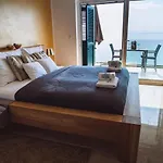 Casa Mariela Lovran
